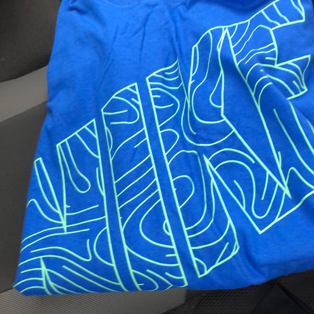 Men’s Nike long sleeve shirt